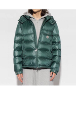 Пуховик Moncler