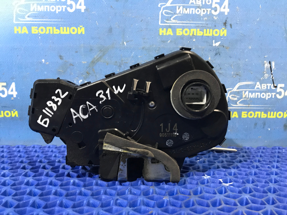 Замок багажника TOYOTA RAV4 2005-2016