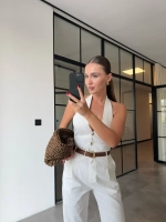 Костюм с жилетом, с открытой спиной