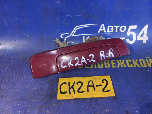 Ручка двери задней правой внешняя MITSUBISHI LANCER 1995