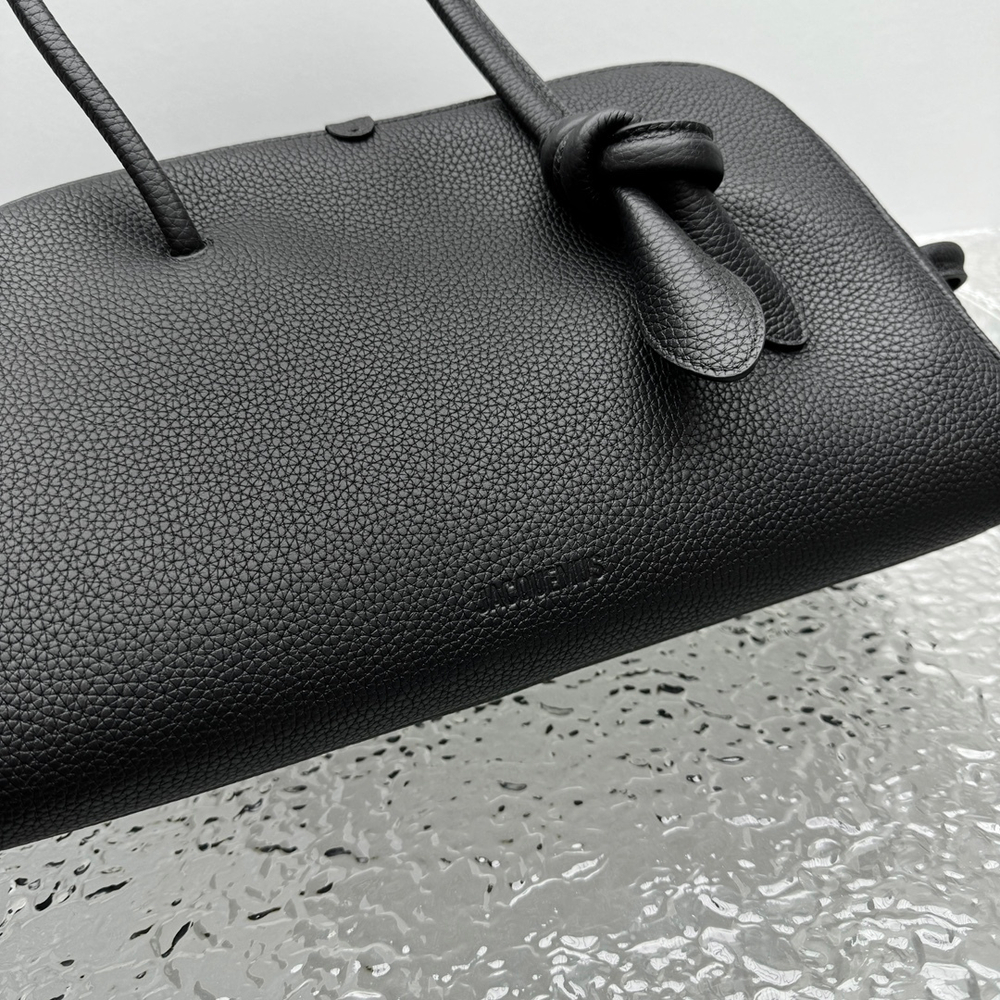 Jacquemus Turismo 39 cm