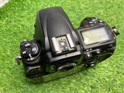 Nikon D700 309.000 кадров