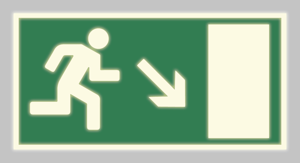 Знак Е-07 "Направление к эвакуационному выходу направо вниз"