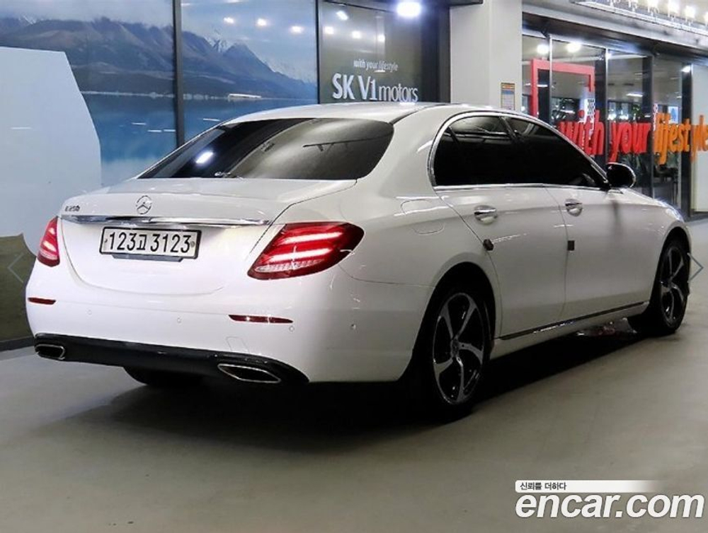 Mercedes-Benz E-Class W213 E250 Avangarde (12.2019)