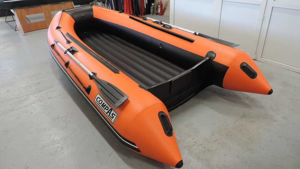 Лодка ПВХ COMPAS 350S