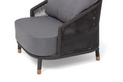 "Верона" кресло плетеное из роупа, каркас алюминий темно-серый (RAL7024) муар, роуп темно-серый круглый, ткань темно-серая 027 высота посадки 43,5 см