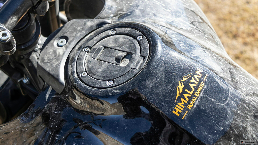 Royal Enfield Himalayan 450 Hanle Black (Premium / бескамерные шины) 2025