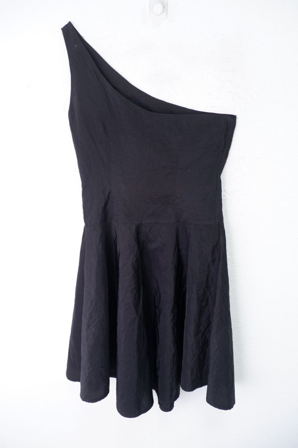 Платье Motivi через одно плечо 44 размер