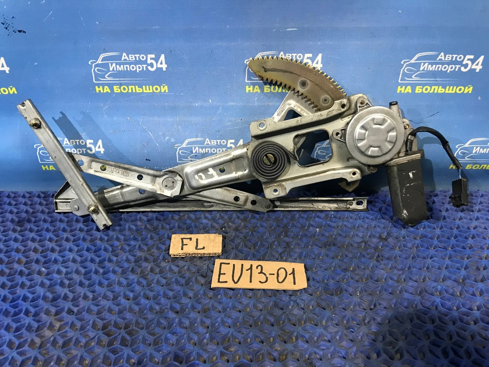 Стеклоподъемник передний левый NISSAN BLUEBIRD 1993