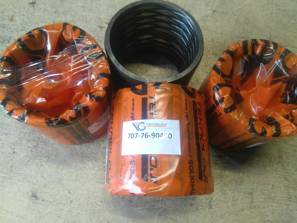 Втулка 707-76-90450