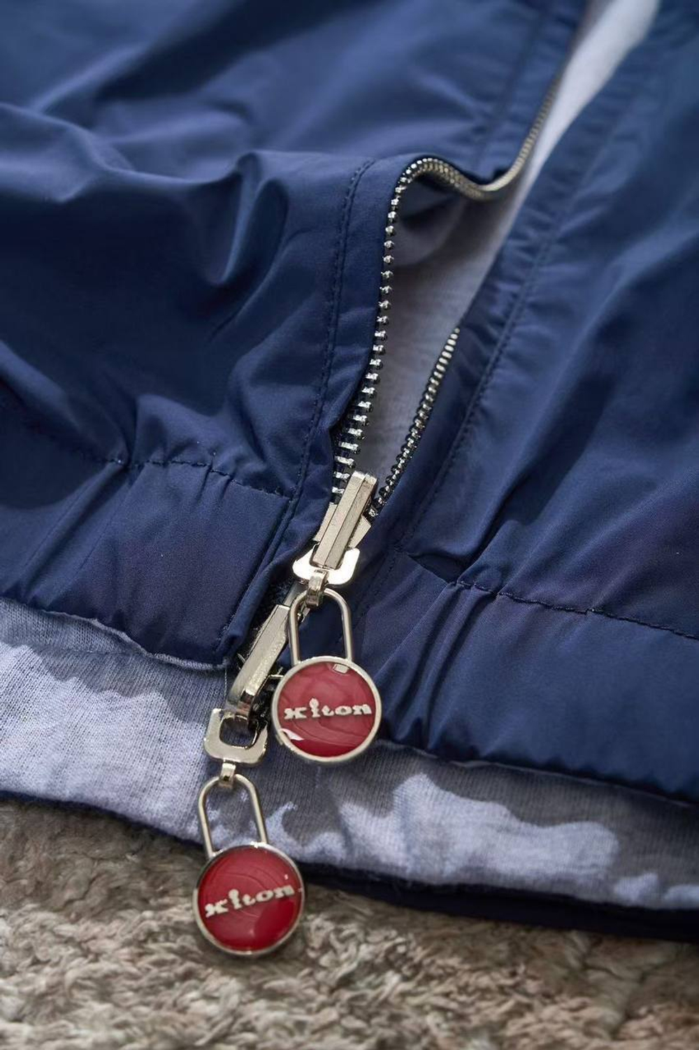 Ветровка Kiton