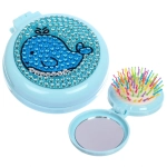 Расческа массажная детская складная «КАРАМЕЛЬ», китенок, цвет голубой, d-6см (пакет с подвесом)