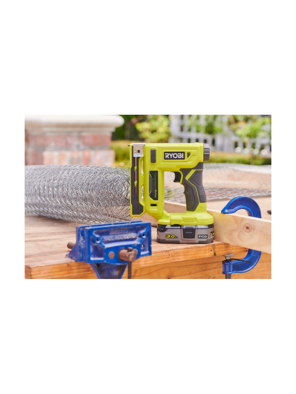 Аккумуляторный степлер Ryobi ONE+ R18ST50-0  без аккумулятора в комплекте 5133004496