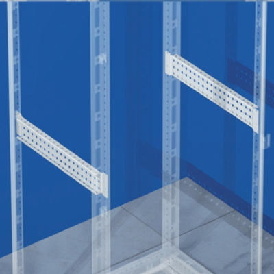 Рейка боковая, широкая, для шкафов CQE глубиной 400 мм, 1 упаковка -4шт.