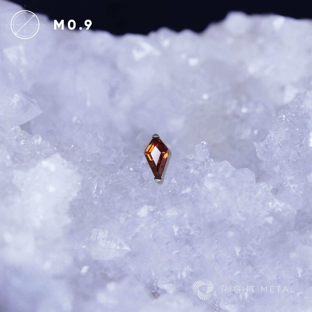 Rhomb Garnet