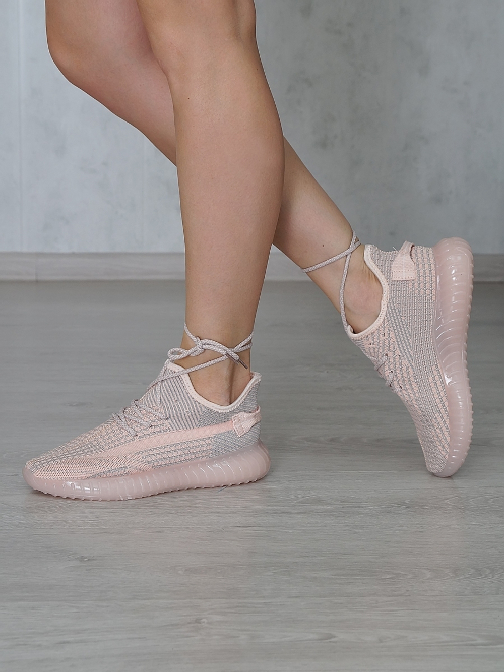 Кроссовки женские летние