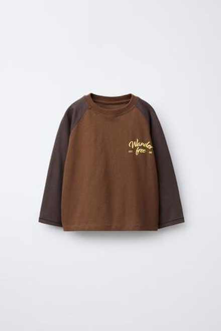 ZARA ЛОНГСЛИВ С РУКАВАМИ РЕГЛАН И ТЕКСТОВЫМ ПРИНТОМ, ЧЕРЕПИЧНЫЙ