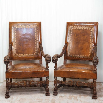 Парные кресла в стиле Ренессанс