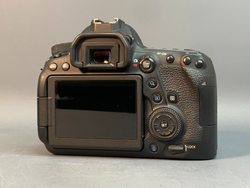 Canon EOS 6D Mark II