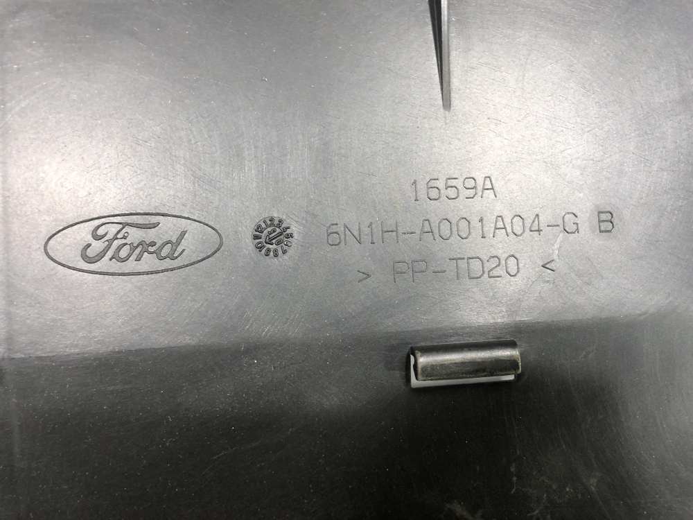 Защита двигателя Ford Fusion 02-12 Новая Оригинал 6N1HA001A04G
