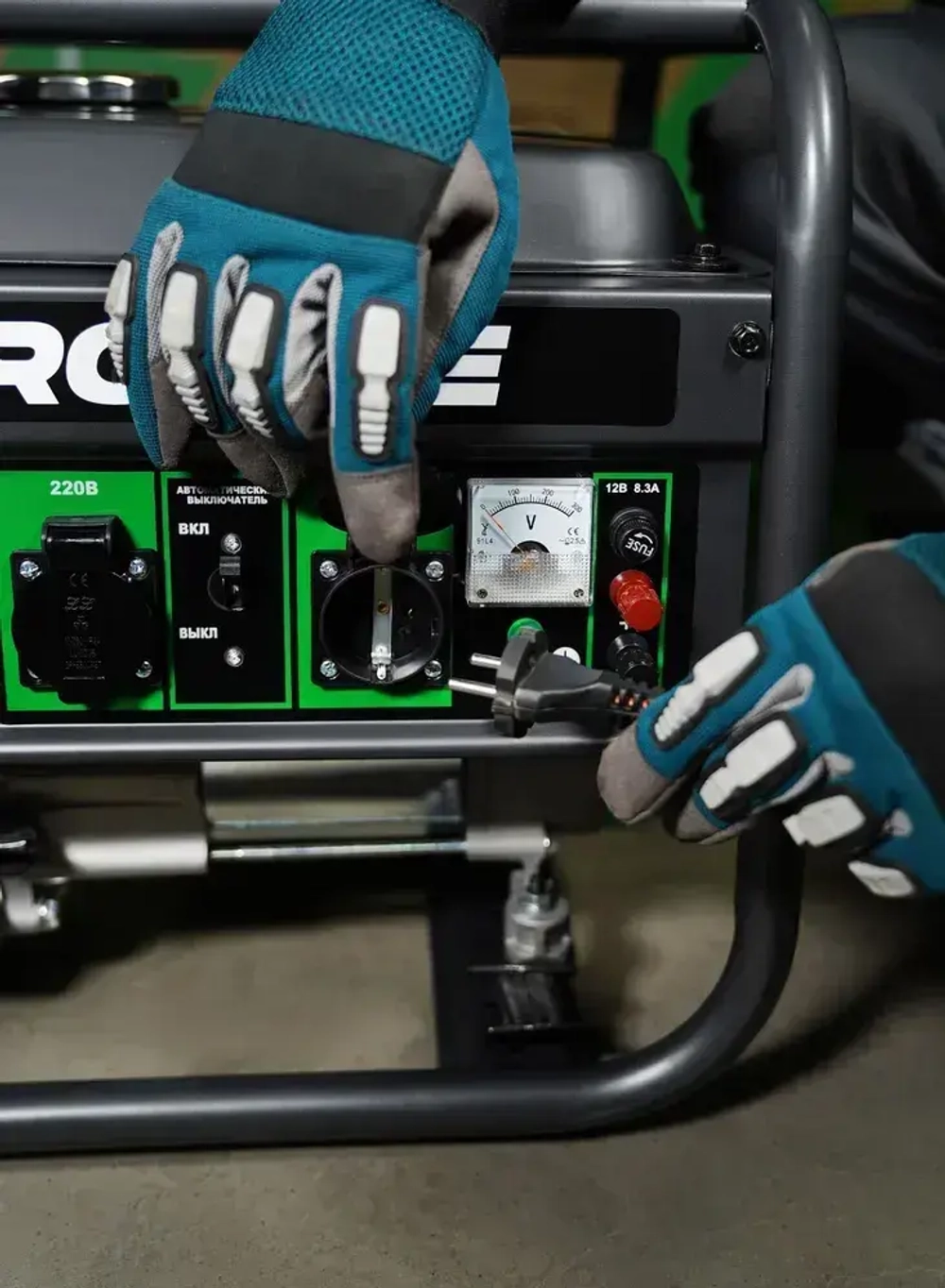 Генератор бензиновый Электрический Electrolite 777 ( 4.875 кВа полная мощность , 220 В, 3 / 3.5 кВт, 7 л.с, РУЧНОЙ СТАРТЕР ) электрогенератор 3квт Electrolite рамочный