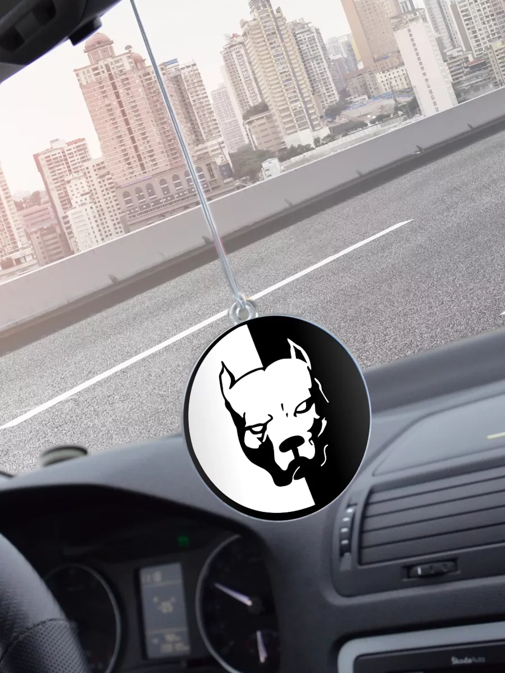 Подвеска в машину - Питбуль Инь Янь