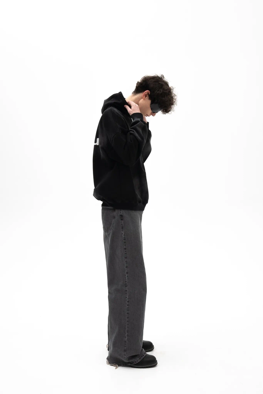 BLACK PLUS HOODIE