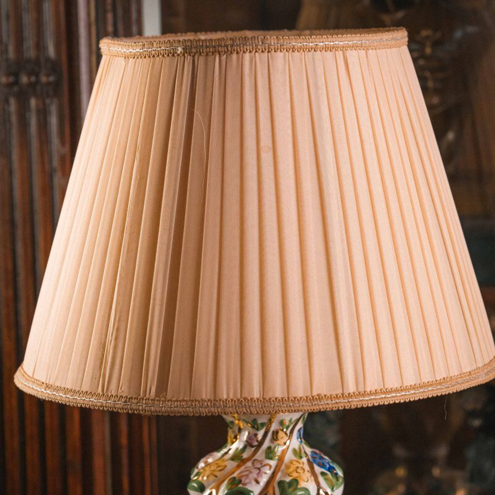 Настольная лампа с расписным керамическим основанием