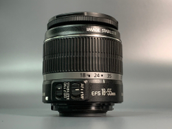 Canon 600D Kit 18-55mm 3.5-5.6 IS STM 24.900 кадров.