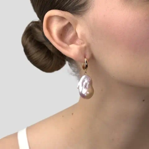 Серьги с подвесками из барочного жемчуга
