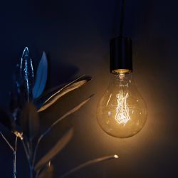 IL-V-A95-60-GOLDEN-E27 SW01 Лампа накаливания Vintage. Форма A. Форма нити SW. Картон. ТМ Uniel