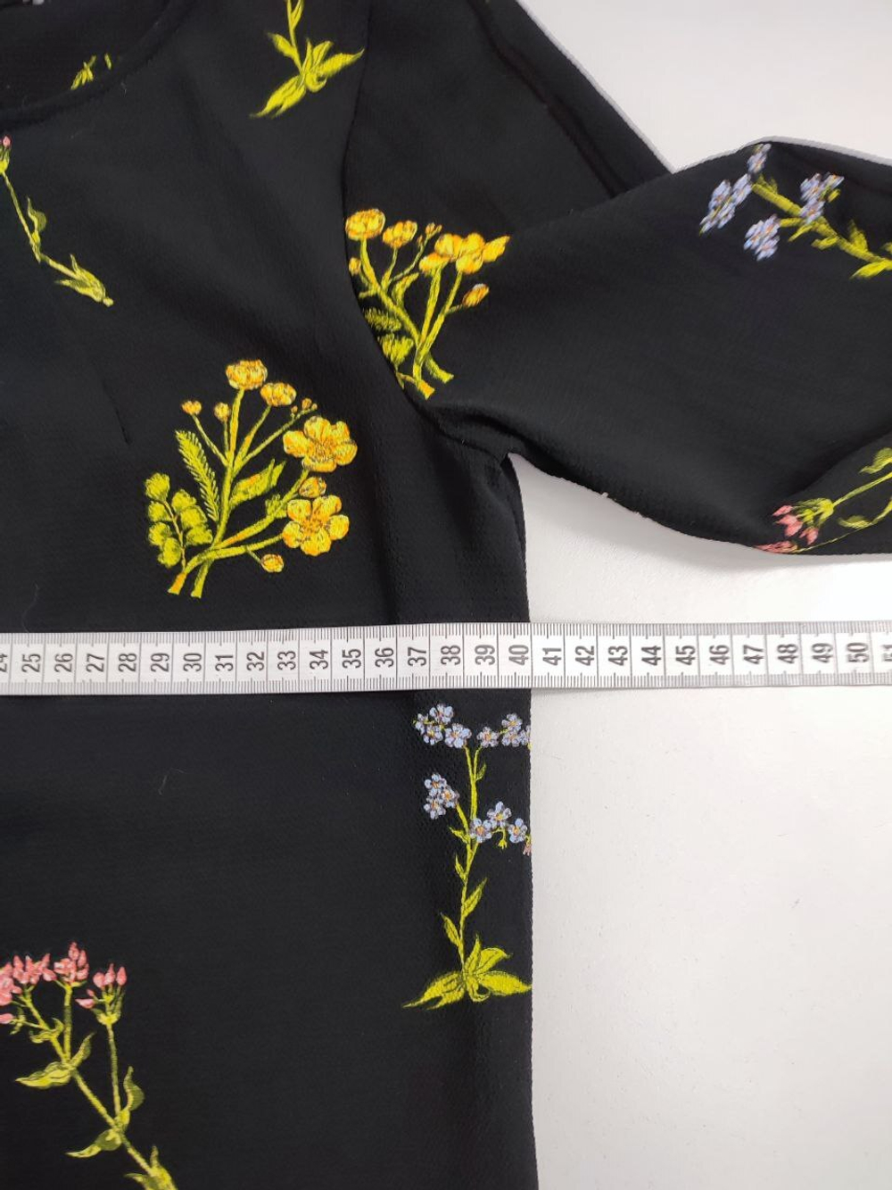 Платье с цветами 42 размер