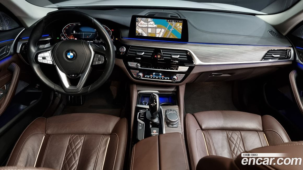 BMW 5 Series (G30) 540i xDrive Luxury Plus (09.2020)