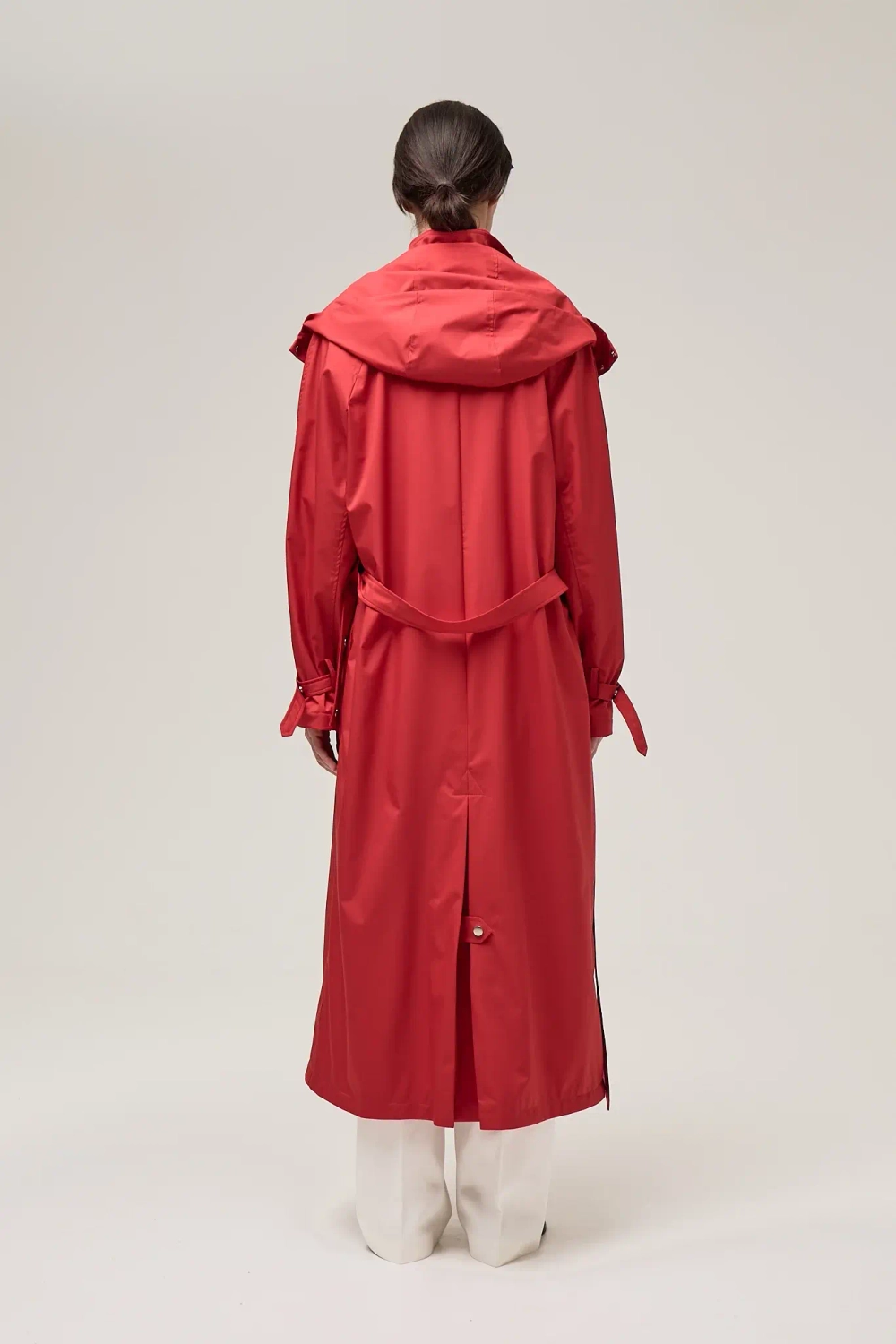 Плащ со съемным капюшоном