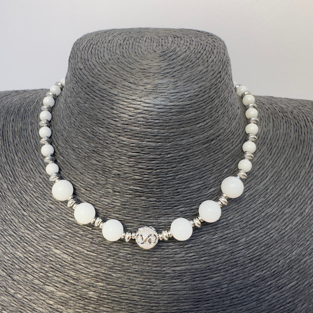 Чокер "Белая энергия" с агатом