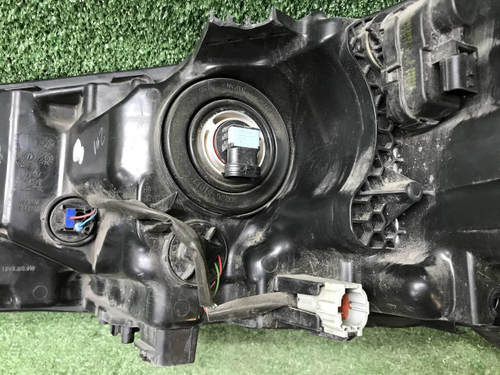 Битая Фара правая Nissan Qashqai j11 17-23 галоген