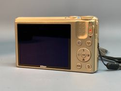 Nikon Coolpix S7000