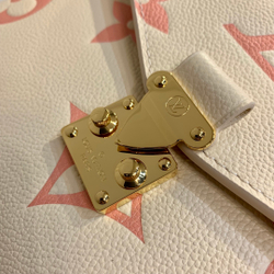 Louis Vuitton Pochette Metis
