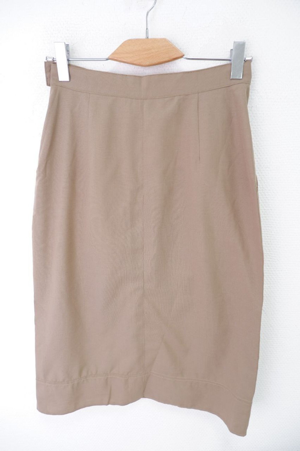 Юбка бежевая прямая 46 размер