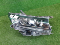 Битая Фара правая Toyota Land Cruiser Prado 150 (2017-н.в.) LED