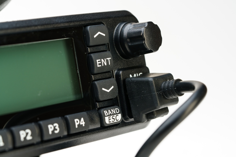 Цифровая радиостанция возимая Аргут А-703 UHF