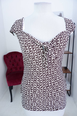 Блузка под пиджак, визуально на 42/44 размер