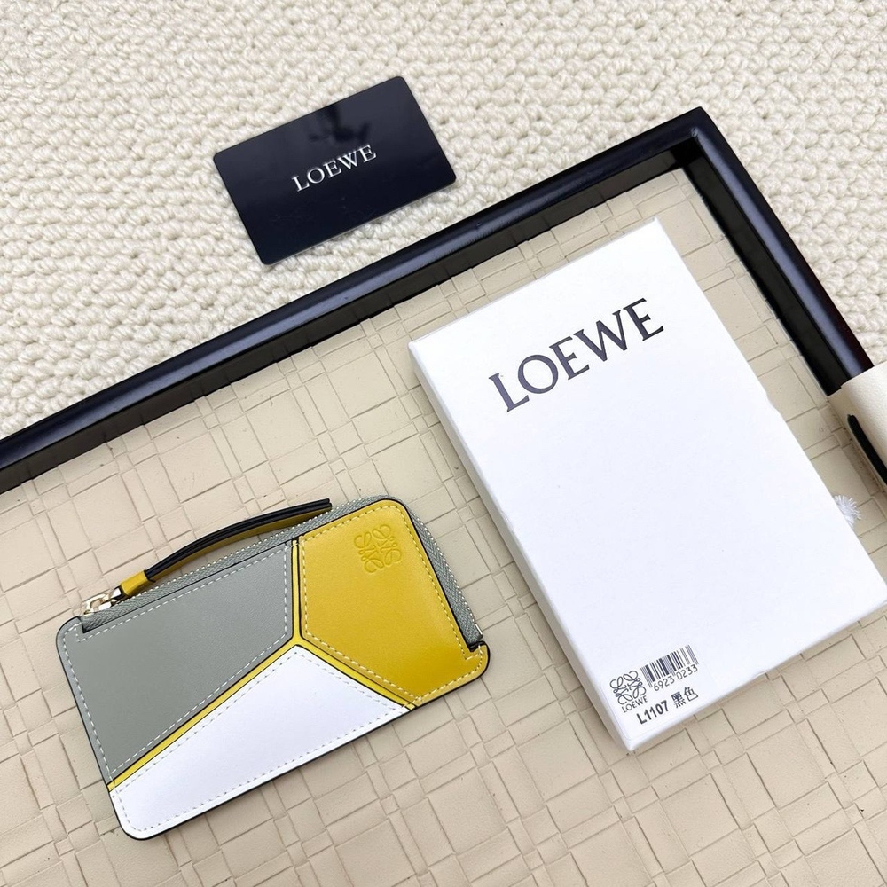 Картхолдер Loewe