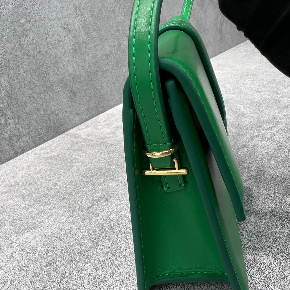 Jacquemus Le Bambino Long 28 cm