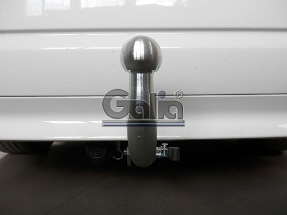Фаркоп оцинкованный Galia B020A для BMW 5-Series седан F10 / универсал F11 2010-2016, BMW 5-Series GT F07 2010-2017(паспорт и сертификат в комплекте)(без электрики)