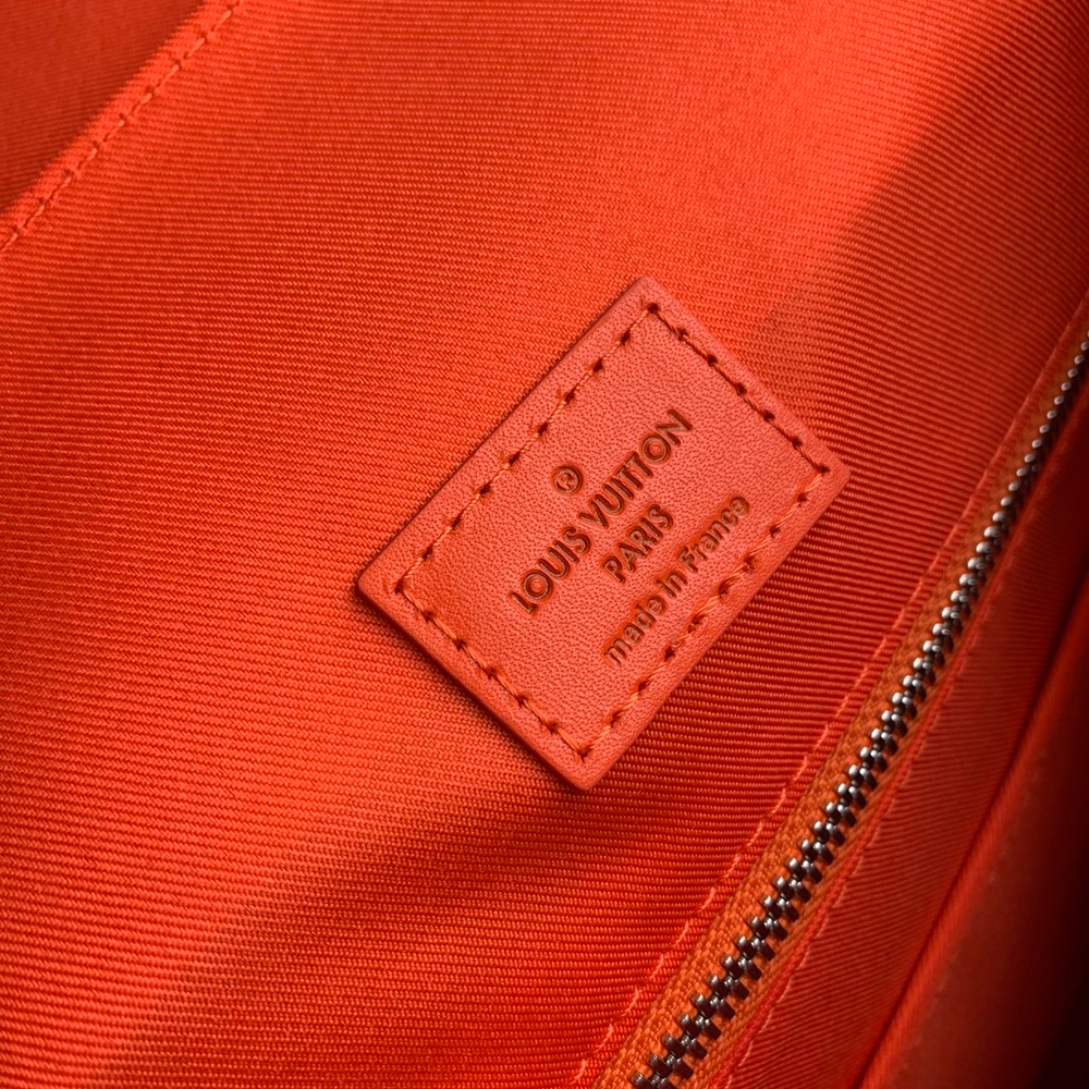 Louis Vuitton Christopher MM