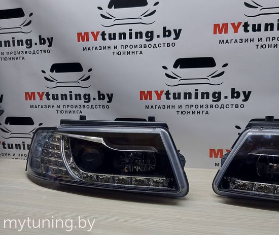 Передние фары VW Passat B5 daylight black