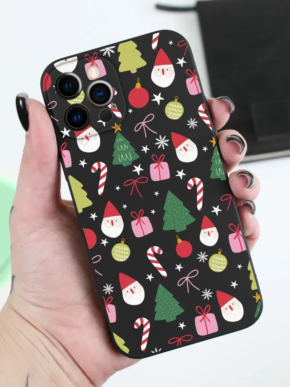 Чехол на iPhone 12 Pro новогодний