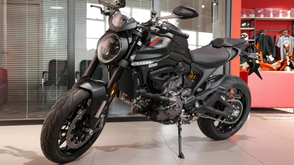 Ducati Monster +, 2022