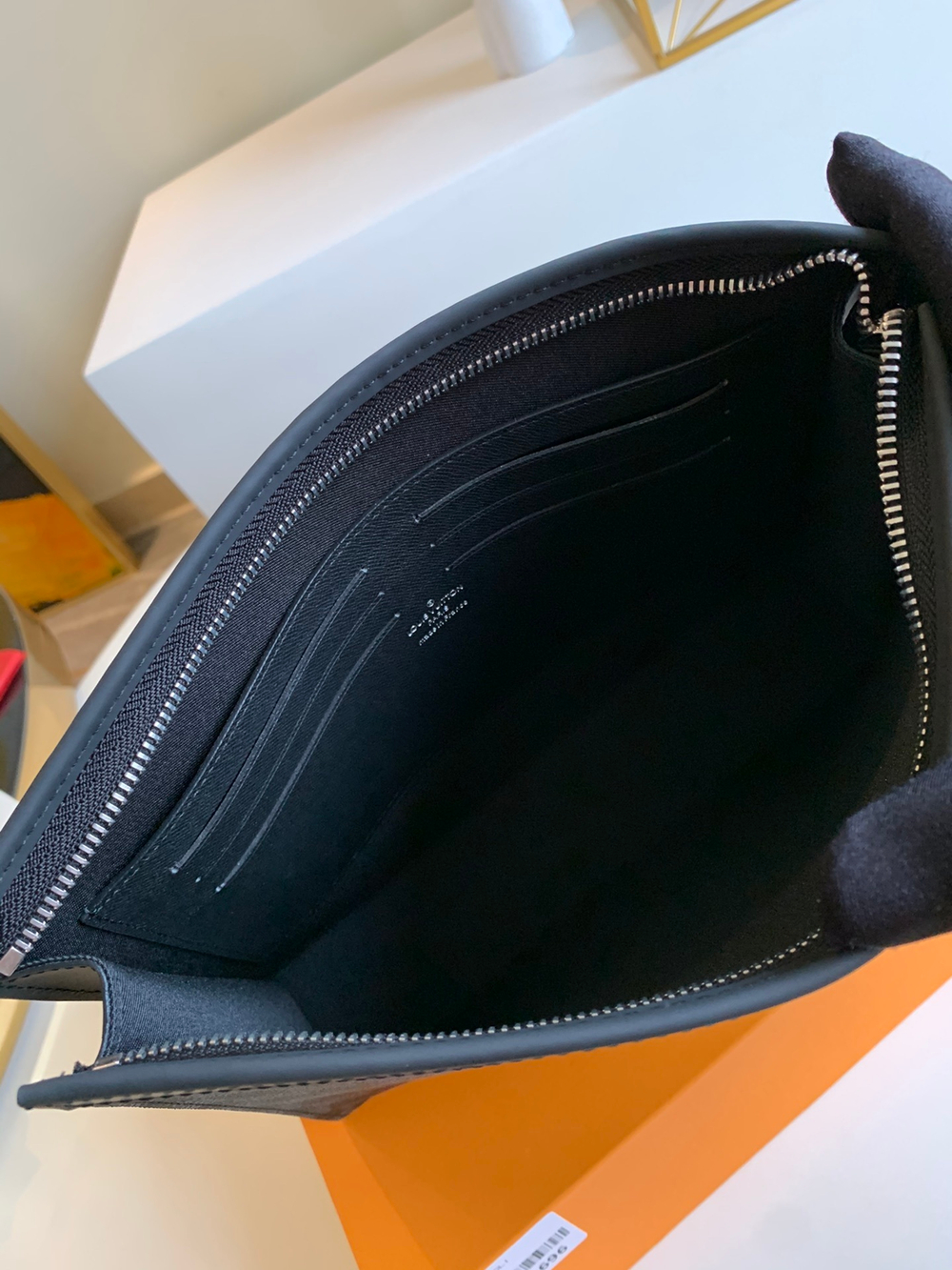 Louis Vuitton Pochette Voyage MM